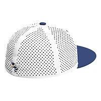 Casquette de baseball ajustée sur le terrain adidas Georgia Tech Yellow Jackets pour hommes