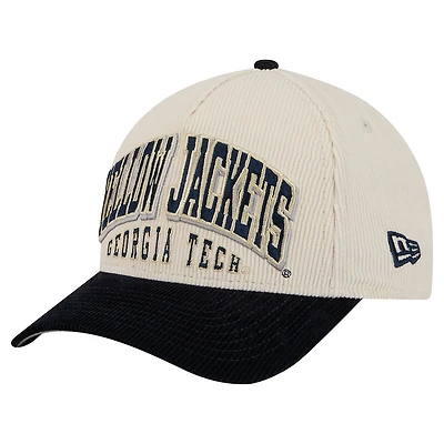 Casquette ajustable 9FORTY A-Frame en velours côtelé bicolore bleu marine/crème pour homme New Era Georgia Tech Yellow Jackets Arch