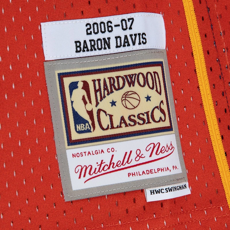 Maillot de joueur Mitchell & Ness Baron Davis bleu marine/orange Golden State Warriors 2006/07 Hardwood Classics Fadeaway Swingman pour homme
