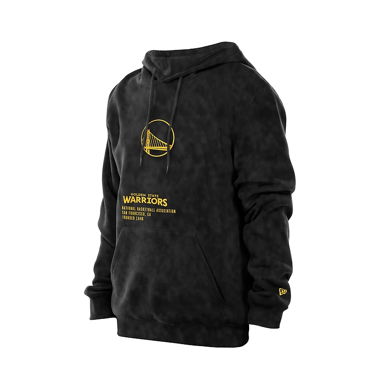 Sweat à capuche noir délavé minéral New Era Golden State Warriors Sport Night pour homme