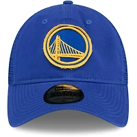 Casquette réglable 9TWENTY New Era Royal Golden State Warriors Rough Edge Logo Trucker pour hommes
