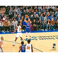 Stephen Curry, joueur non signé des Golden State Warriors, bat le record NBA du plus grand nombre de paniers à trois points