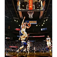 Photographie non signée du lay-up de Stephen Curry des Golden State Warriors