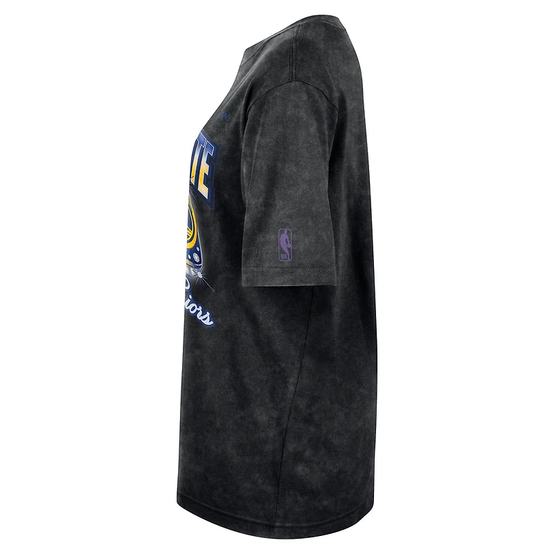 T-shirt Nike noir délavé style boyfriend pour femme, motif Golden State Warriors, contenu original Courtside