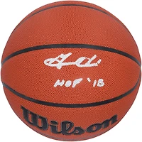Ballon de basket-ball Wilson Authentic Series autographié par Grant Hill, Detroit Pistons, pour intérieur/extérieur, avec inscription « HOF 18 ».