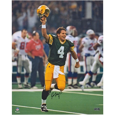 Brett Favre Green Bay Packers Autographed 16" x 20" Super Bowl XXXI Celebration Photograph