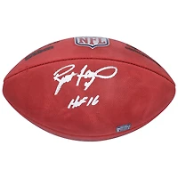 Ballon de football américain Wilson Duke en couleur, autographié par Brett Favre (Green Bay Packers), avec inscription « HOF 16 ».