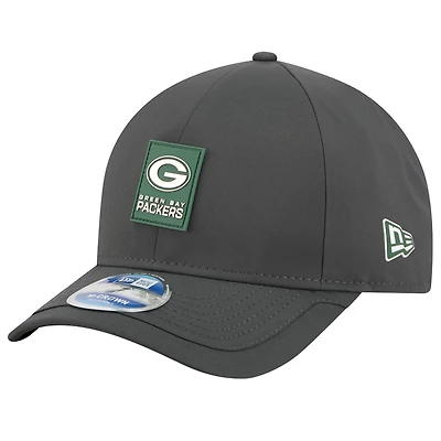 Casquette ajustable New Era Green Bay Packers 2025 Sideline pour temps froid, couleur anthracite, modèle 9FORTY M-Crown