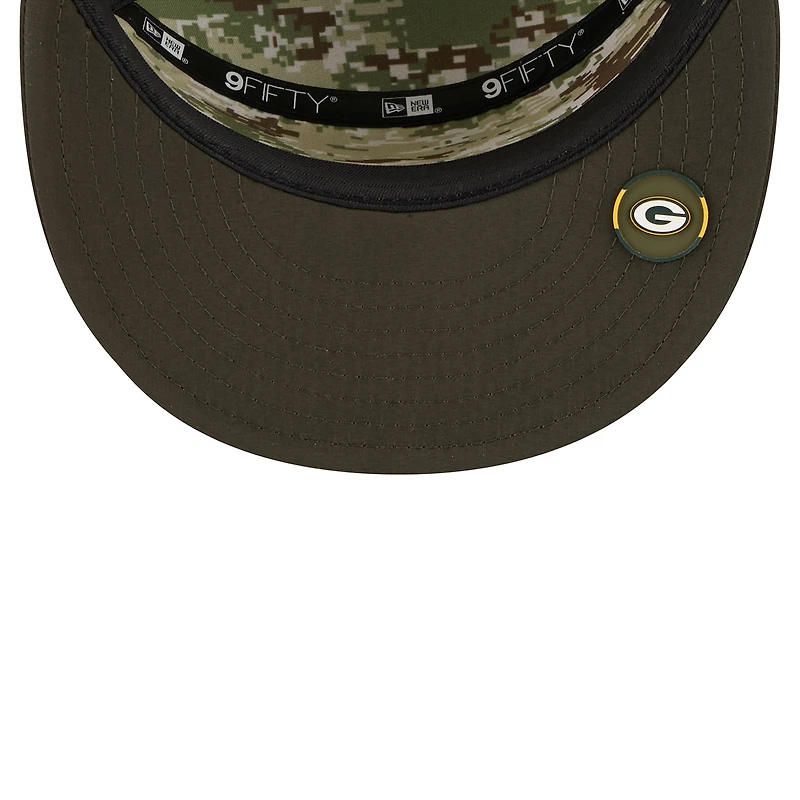 Casquette snapback 9FIFTY à panneau fendu New Era Green Bay Packers 2025 Salute to Service pour homme, vert foncé
