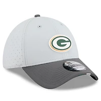 Men's New Era  Gray/Graphite Green Bay Packers 2025 NFL Training Camp 39THIRTY Flex Hat