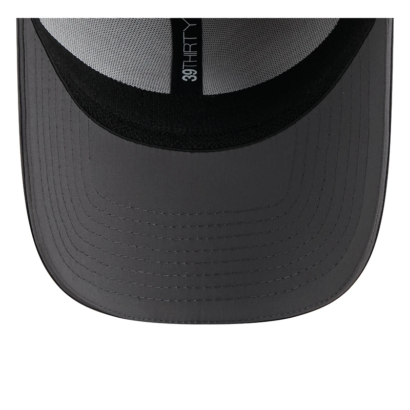 Men's New Era Gray/Graphite Green Bay Packers 2025 NFL Training Camp 39THIRTY Flex Hat