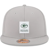 Casquette ajustée 59FIFTY Sideline 2025 des Green Bay Packers de New Era pour homme, grise