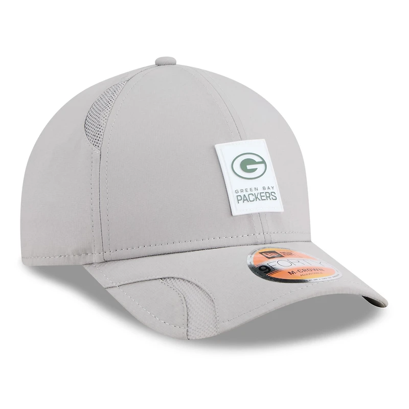 Casquette ajustable New Era grise Green Bay Packers 2025 Sideline M-Crown 9FORTY pour homme