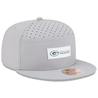 Casquette snapback 9FIFTY grise à panneau fendu des Green Bay Packers 2025 de New Era pour homme