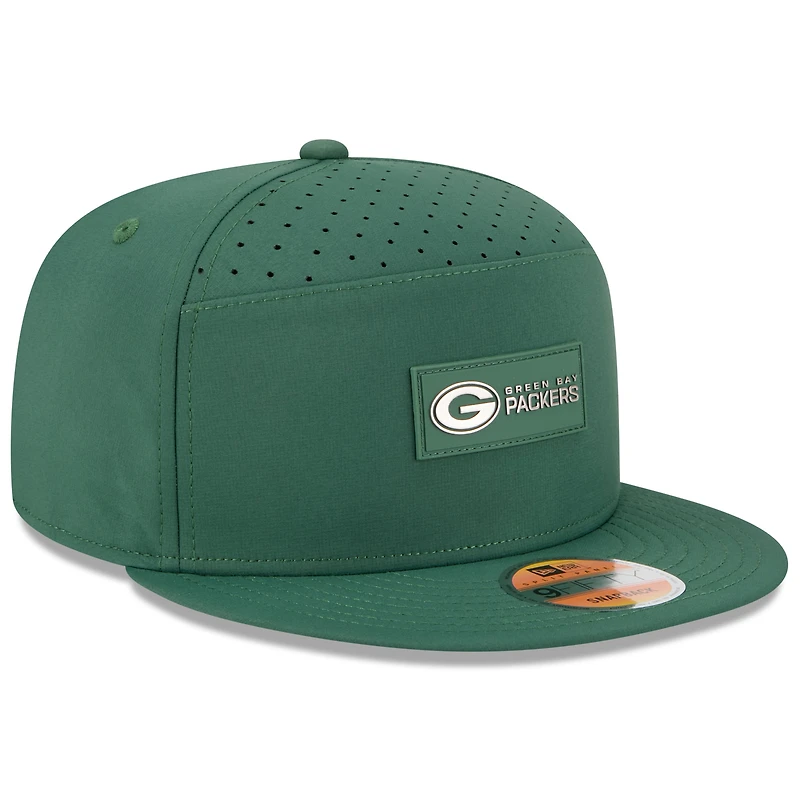 Men's New Era Green Green Bay Packers 2025 Sideline Split Panel 9FIFTY Snapback Hat