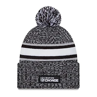 Bonnet en tricot à revers Inspire Change 2023 New Era Heather Black Green Bay Packers pour hommes avec pompon