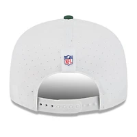 Men's New Era  White/Green Green Bay Packers 2025 NFL Training Camp Split Panel 9FIFTY Snapback Hat