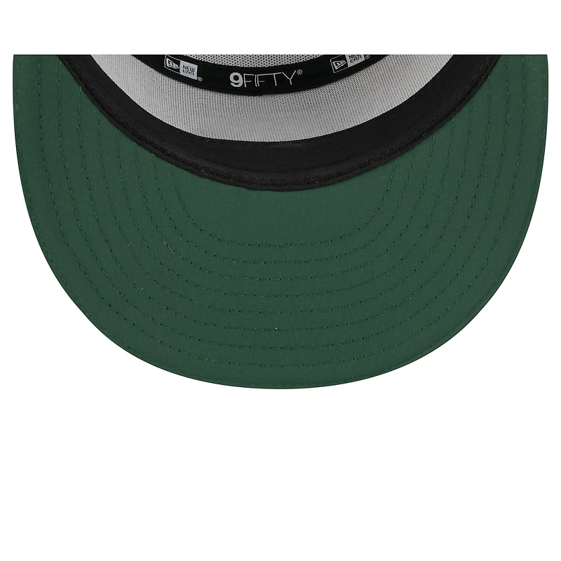 Men's New Era White/Green Green Bay Packers 2025 NFL Training Camp Split Panel 9FIFTY Snapback Hat