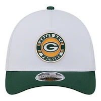 Casquette New Era pour homme, blanche et verte, avec écusson des Green Bay Packers, modèle 39THIRTY, A monture couronne perforée.
