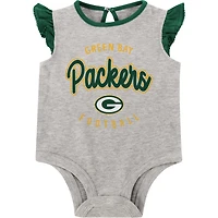 Newborn Heather Gray/Green Green Bay Packers All Dolled Up Three-Piece Bodysuit, Skirt & Booties Set