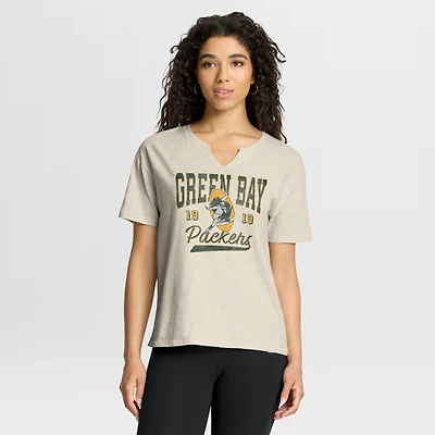 T-shirt Fanatics beige Green Bay Packers Heritage Stadium à manches courtes pour femme