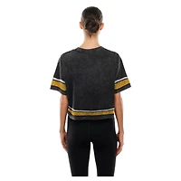 T-shirt court New Era Green Bay Packers pour femme, noir, délavé, coupe carrée.