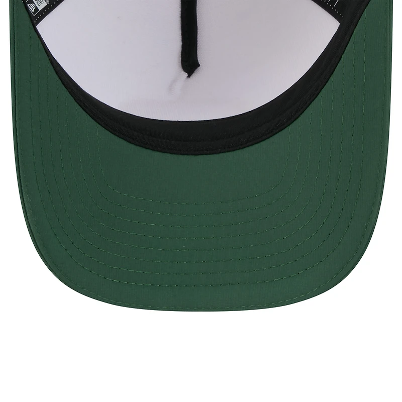 Casquette ajustable New Era 9FORTY A-Frame blanche/verte pour jeunes Green Bay Packers, camp d'entraînement NFL 2025