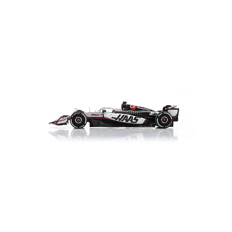 Voiture miniature Spark Models Esteban Ocon Haas F1 Team 2025 n° 31 MoneyGram à l'échelle 1:43