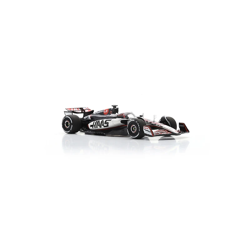 Voiture miniature Spark Models Esteban Ocon Haas F1 Team 2025 n° 31 MoneyGram à l'échelle 1:43