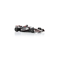 Voiture miniature Spark Models Esteban Ocon Haas F1 Team 2025 n° 31 MoneyGram à l'échelle 1:43