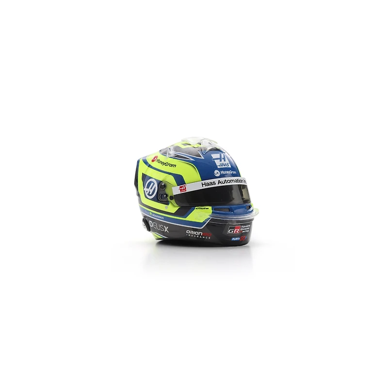 Casque à l'échelle 1:5 d'Ollie Bearman, pilote de l'écurie Haas F1 Team 2025, par Spark Models