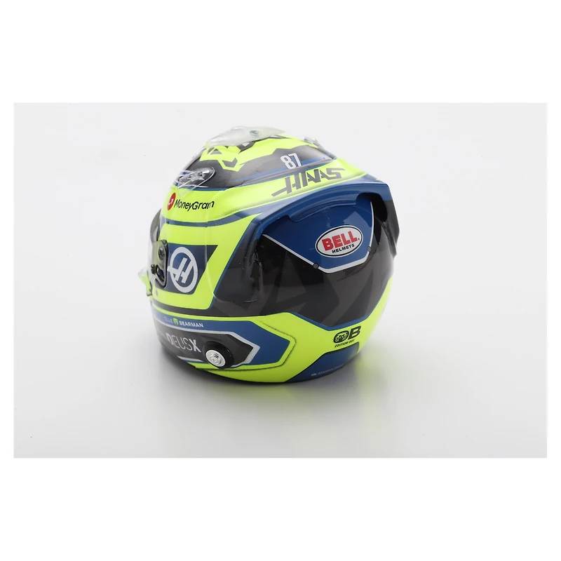 Casque à l'échelle 1:5 d'Ollie Bearman, pilote de l'écurie Haas F1 Team 2025, par Spark Models