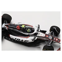 Voiture miniature Spark Models Ollie Bearman Haas F1 Team 2025 n° 87 MoneyGram à l'échelle 1:43