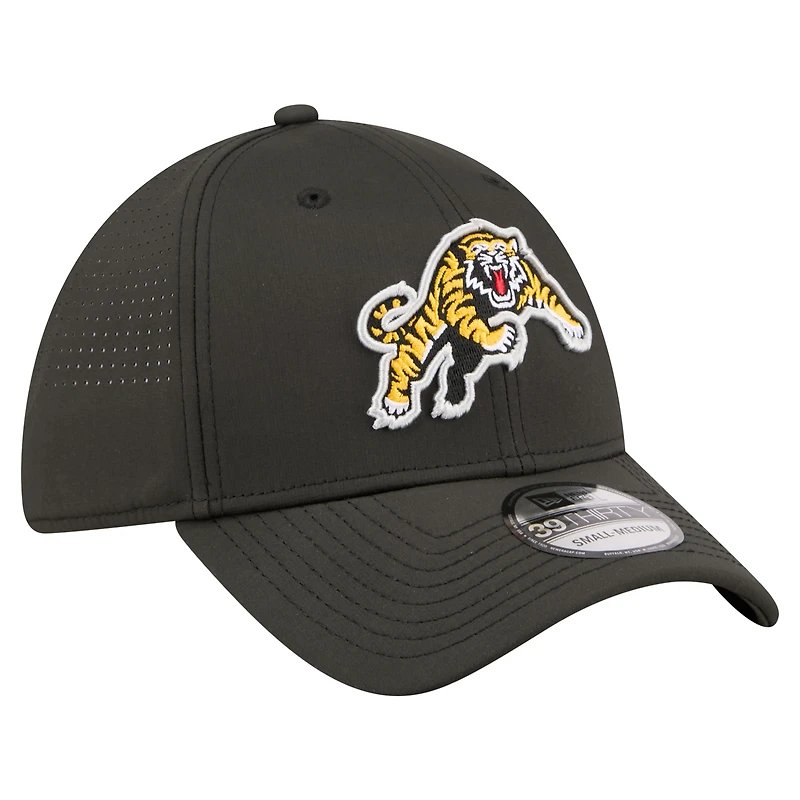 Casquette New Era noire pour homme Hamilton Tiger-Cats 2026 Sideline 39THIRTY Flex