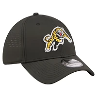Casquette New Era noire pour homme Hamilton Tiger-Cats 2026 Sideline 39THIRTY Flex