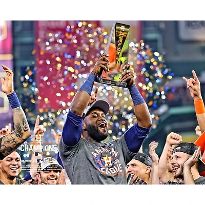 Photographie authentique de Yordan Álvarez des Astros Houston, champion la Ligue américaine 2021, MVP non signé