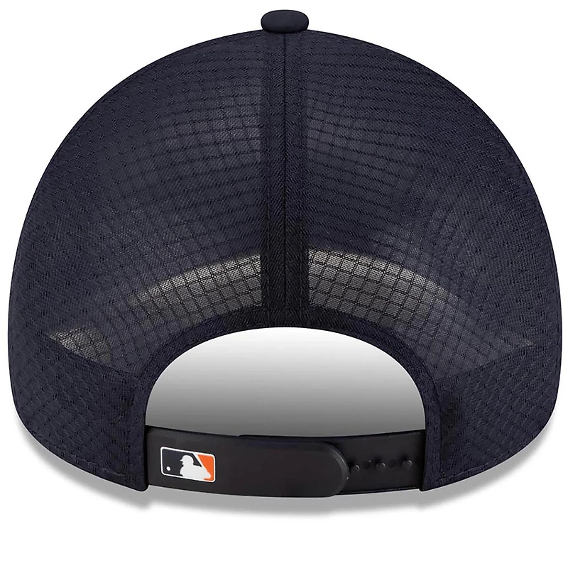 Men's New Era Navy Houston Astros 2026 Batting Practice Apex 9FORTY Adjustable Trucker Hat