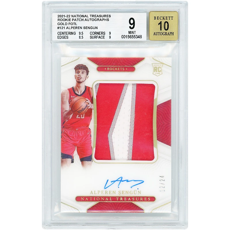 Carte de recrue autographiée d'Alperen Şengün (Houston Rockets) 2021-22 Panini National Treasures Tri-Color RPA FOTL Gold #121 #12/24, authentifiée BGS 9/10 - Sous-notes : 9,5, 9, 8,5, 9