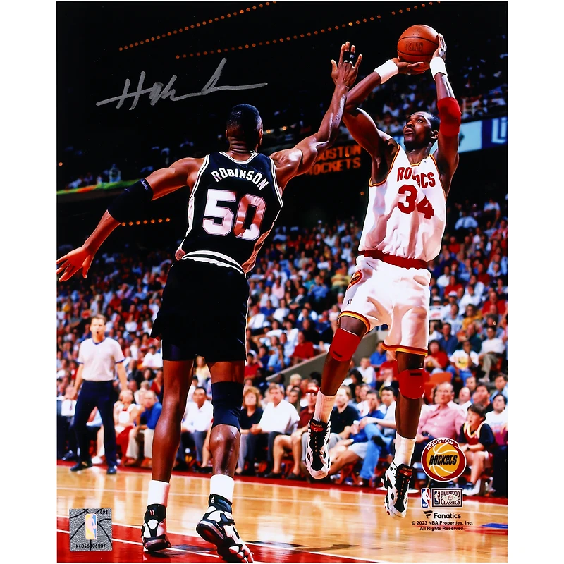 Tir autographié de 8" x 10" de Hakeem Olajuwon par les Houston Rockets sur David Robinson