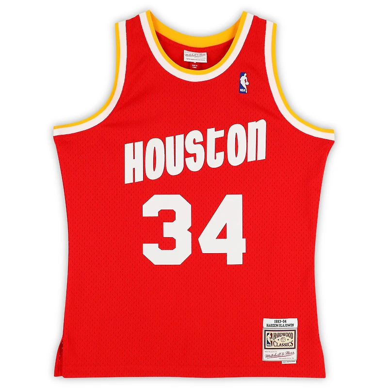 Maillot Swingman autographié Mitchell & Ness rouge 1993-94 des Houston Rockets par Hakeem Olajuwon
