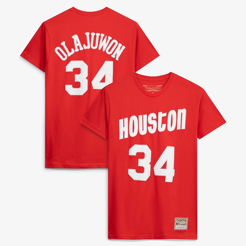 T-shirt unisexe Mitchell & Ness Hakeem Olajuwon rouge Houston Rockets Hardwood Classics avec nom et numéro