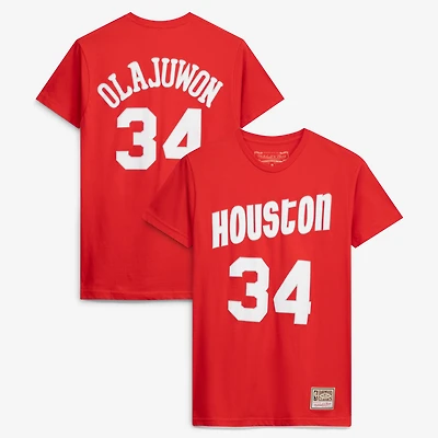 T-shirt unisexe Mitchell & Ness Hakeem Olajuwon rouge Houston Rockets Hardwood Classics avec nom et numéro