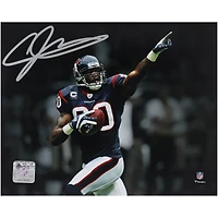 V106832 TEXAN Andre Johnson Houston Texans Photo dédicacée « 8 x 10 » Célébration d'un touchdown, pointant du doigt sous les projecteurs Andre Johnson AUT 08x10 PHOTO 45980 AUTPHO 08FBJO0142