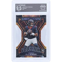 Carte recrue authentifiée 9.5 de C.J. Stroud Houston Texans 2023 Panini Obsidian Volcanix Case Hit #7 Arena Club - Sous-catégories 9.5, 9, 10, 9