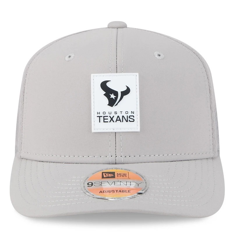 Casquette camionneur ajustable 9SEVENTY grise New Era pour homme, Houston Texans 2025 Sideline