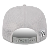 Casquette camionneur ajustable 9SEVENTY grise New Era pour homme, Houston Texans 2025 Sideline
