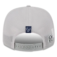 Casquette camionneur ajustable New Era grise Houston Texans 2025 Sideline H-Town 9SEVENTY pour homme