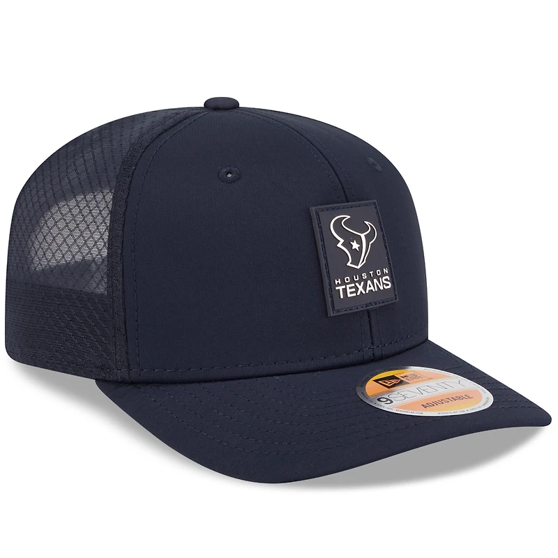 Casquette ajustable New Era 9SEVENTY Trucker bleu marine des Houston Texans 2025 pour homme