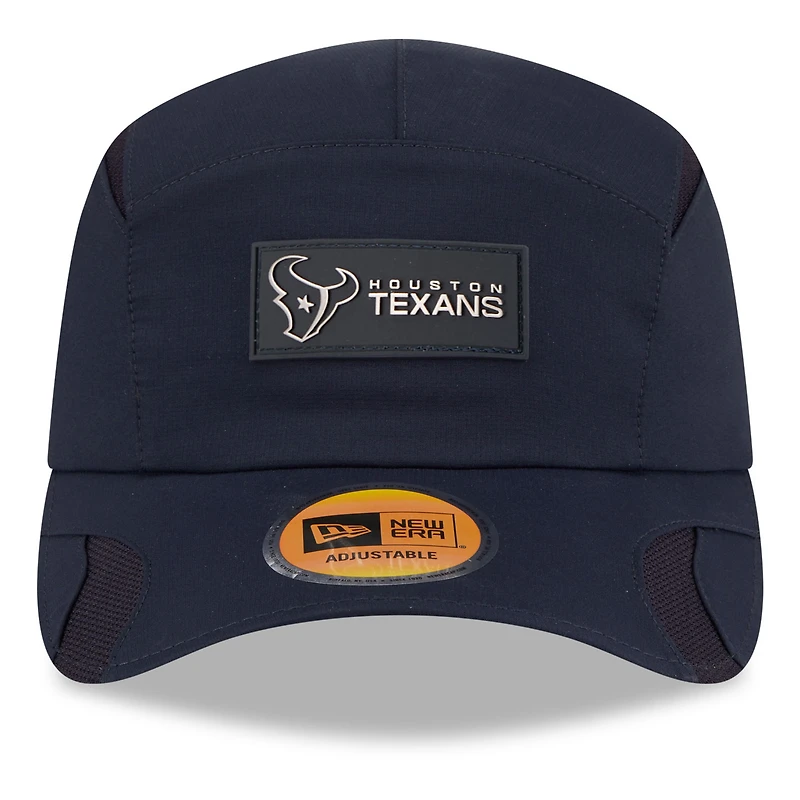 Casquette ajustable New Era bleu marine Houston Texans 2025 Sideline Runner pour homme