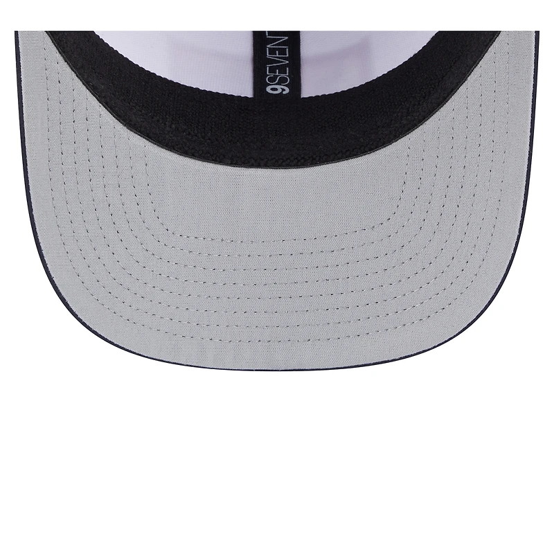Casquette ajustable 9SEVENTY blanche/bleu marine Houston Texans Established Patch pour homme New Era